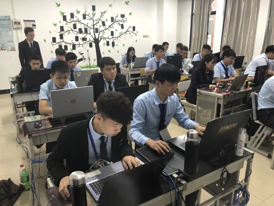 北京八維教育IT軟件開發培訓解析 探尋軟件技術開發的培訓路徑